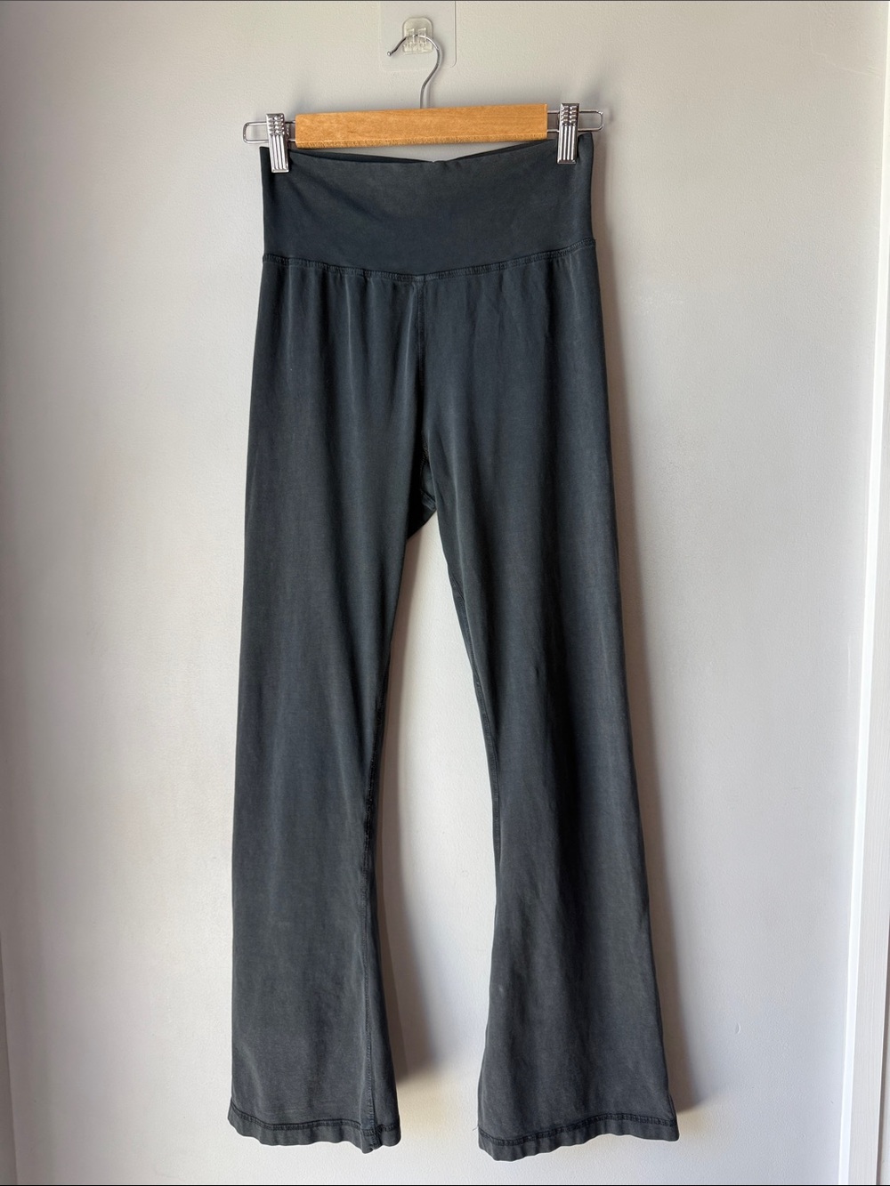 Ragdoll Flare Charcoal Yoga Pants